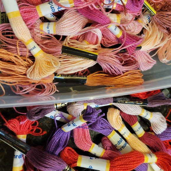 Colorful Embroidery Floss Set - Picture 3 of 6